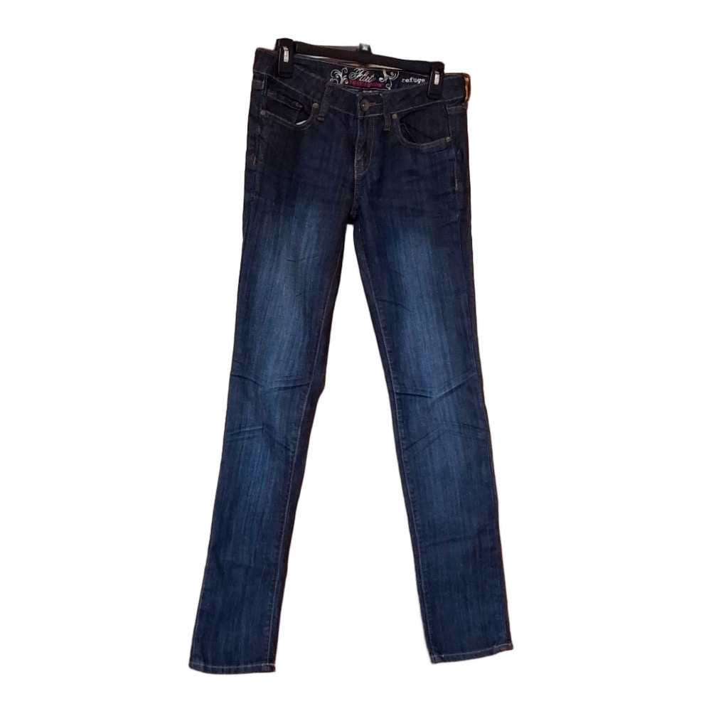 🍀 3 for $25 refuge Dark Wash Skinny Jeans